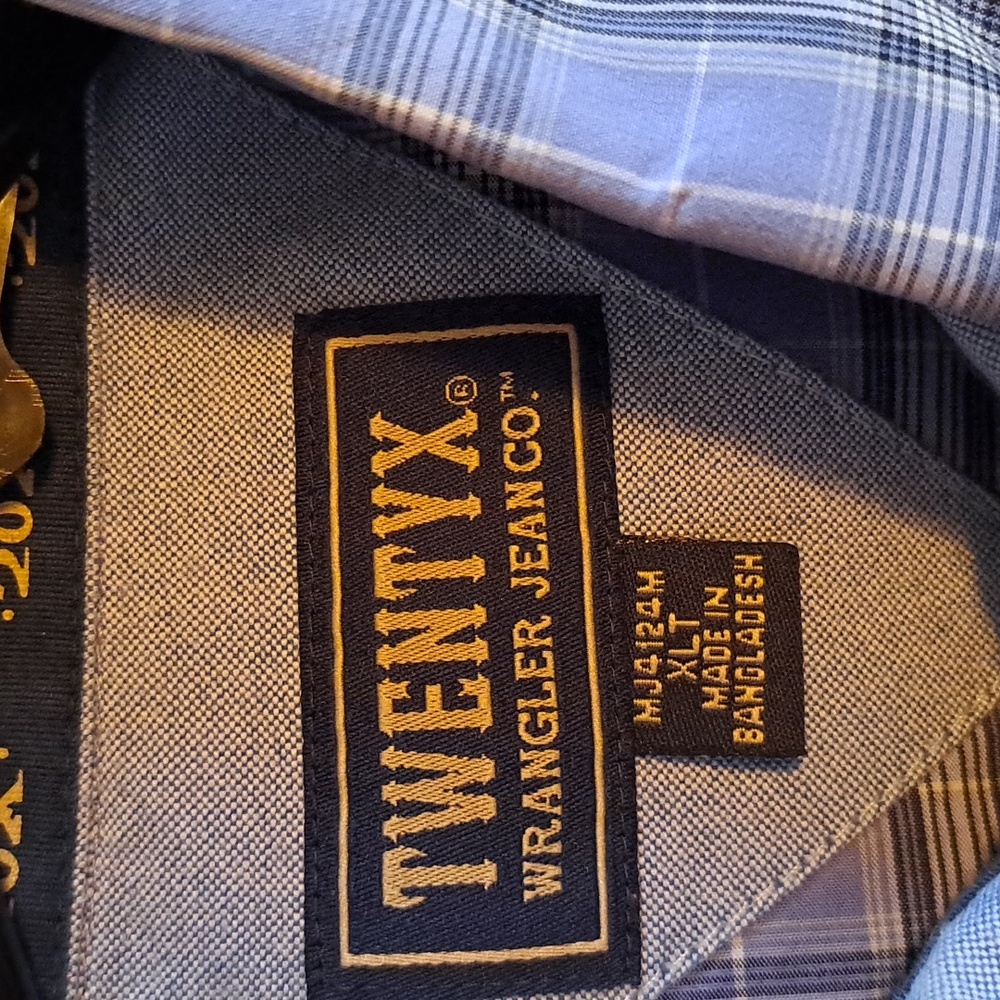 Men's Wrangler Twenty X,  short sleeve, XLT, button-down shirt.